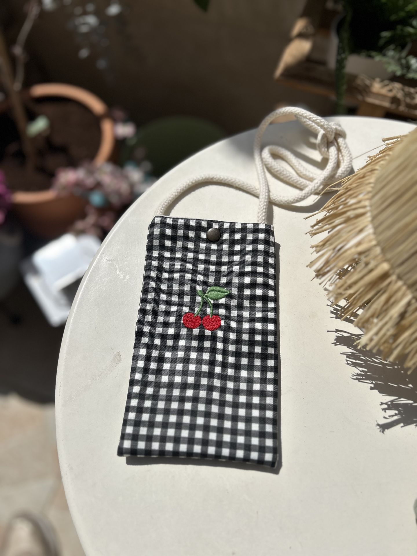 Kirazlı Telefon Çantası