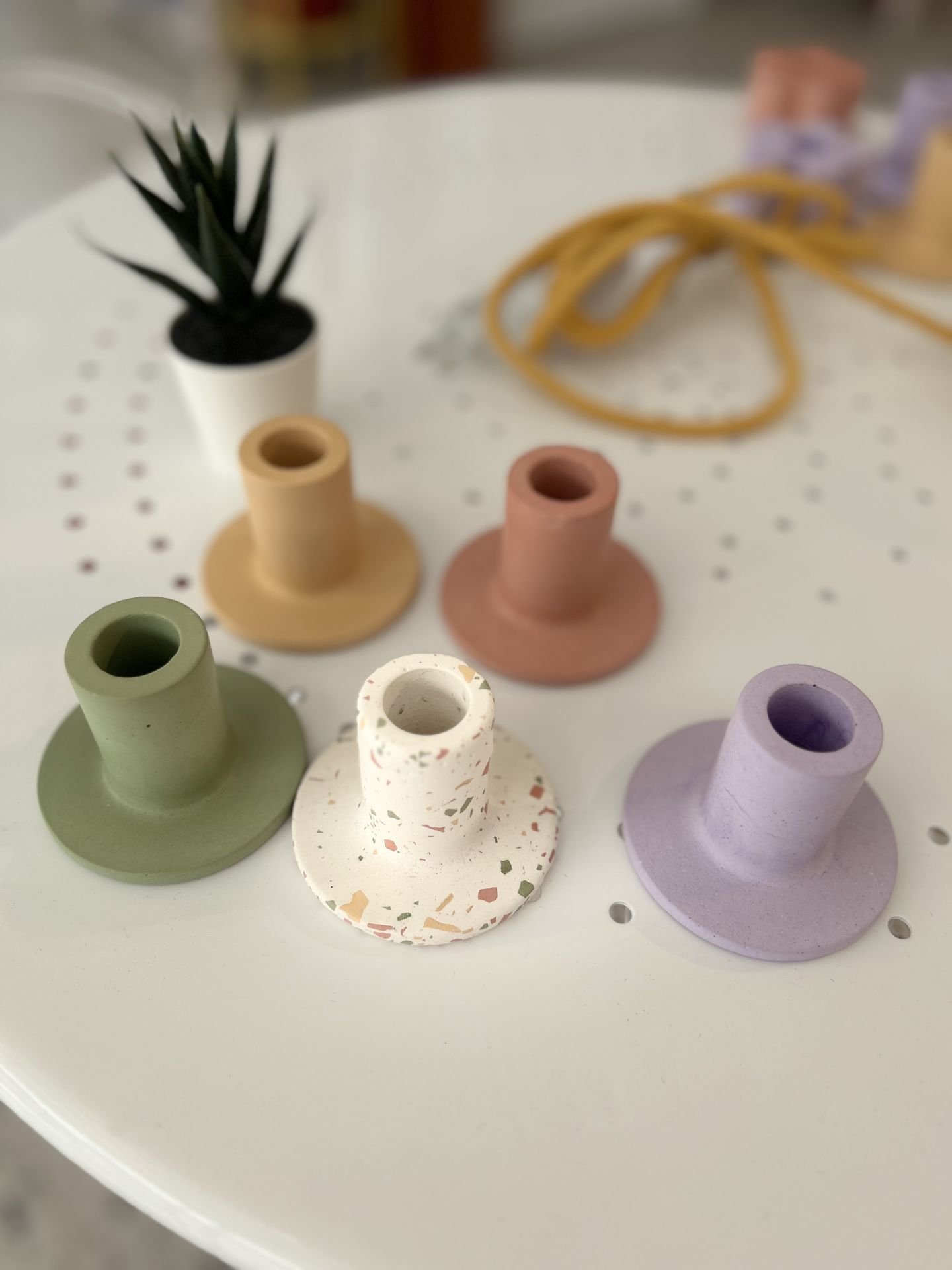 Yeşil Beton Mumluk
