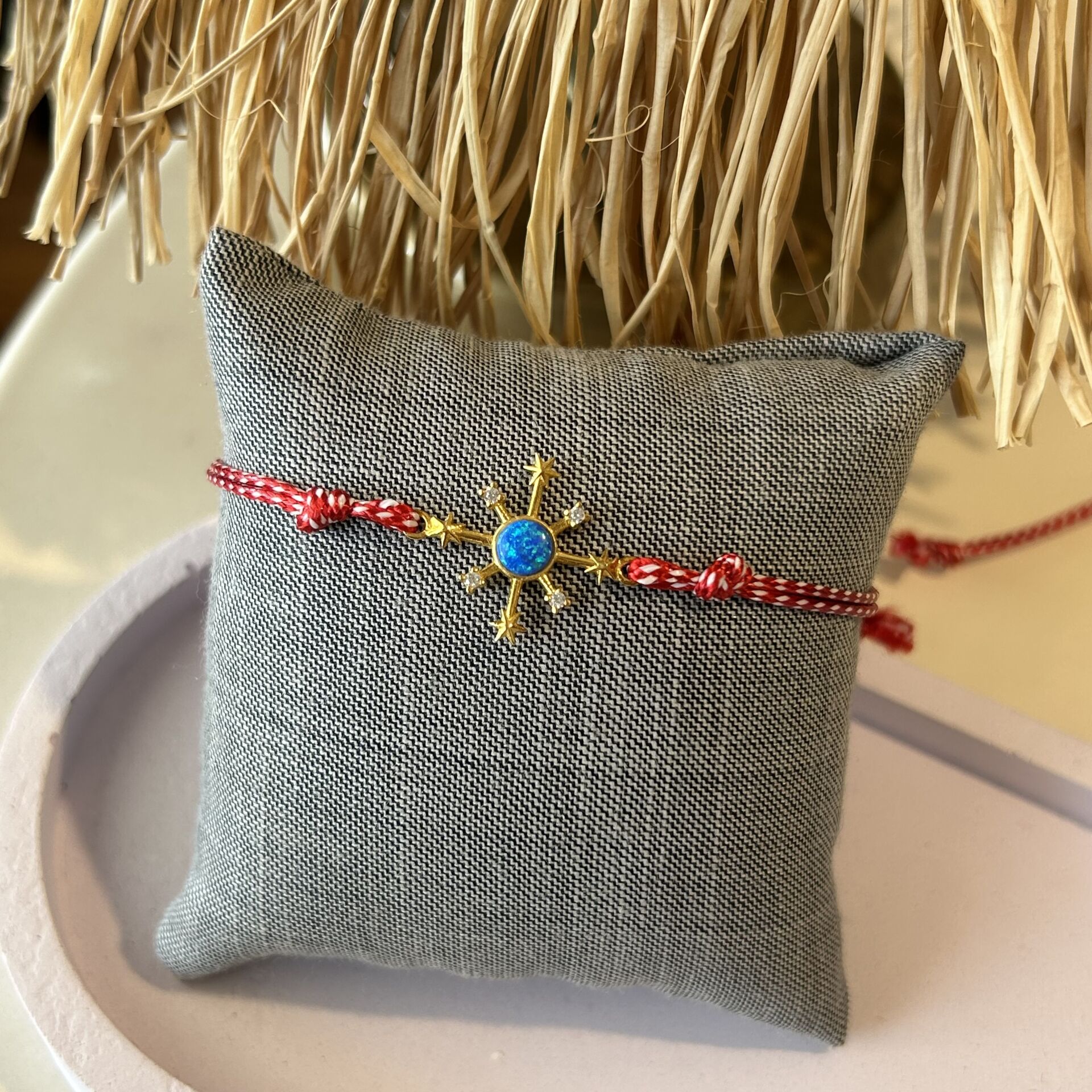 Gümüş Kırmızı İp Bileklik