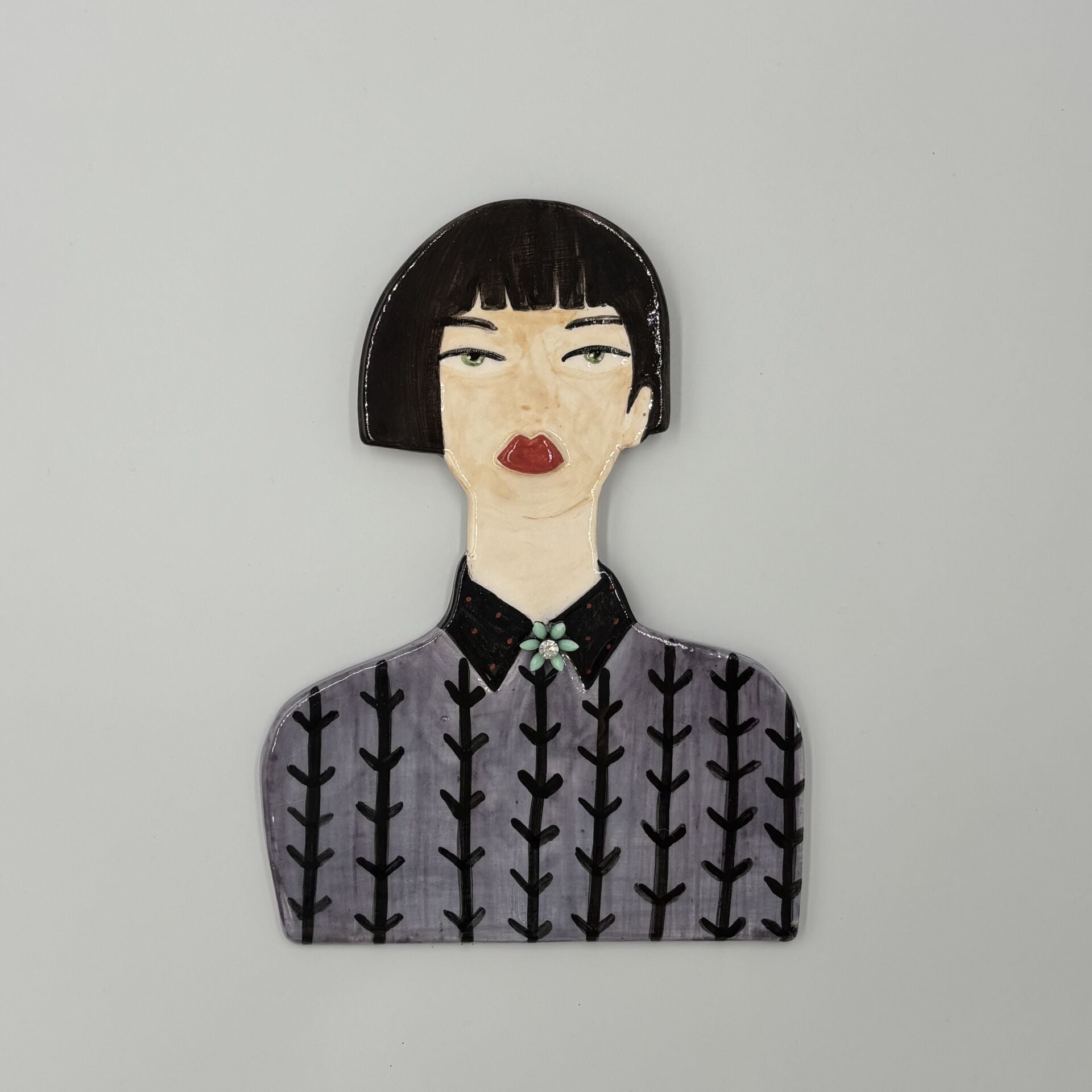 Siyah Saçlı Kız Portre Duvar Süsü