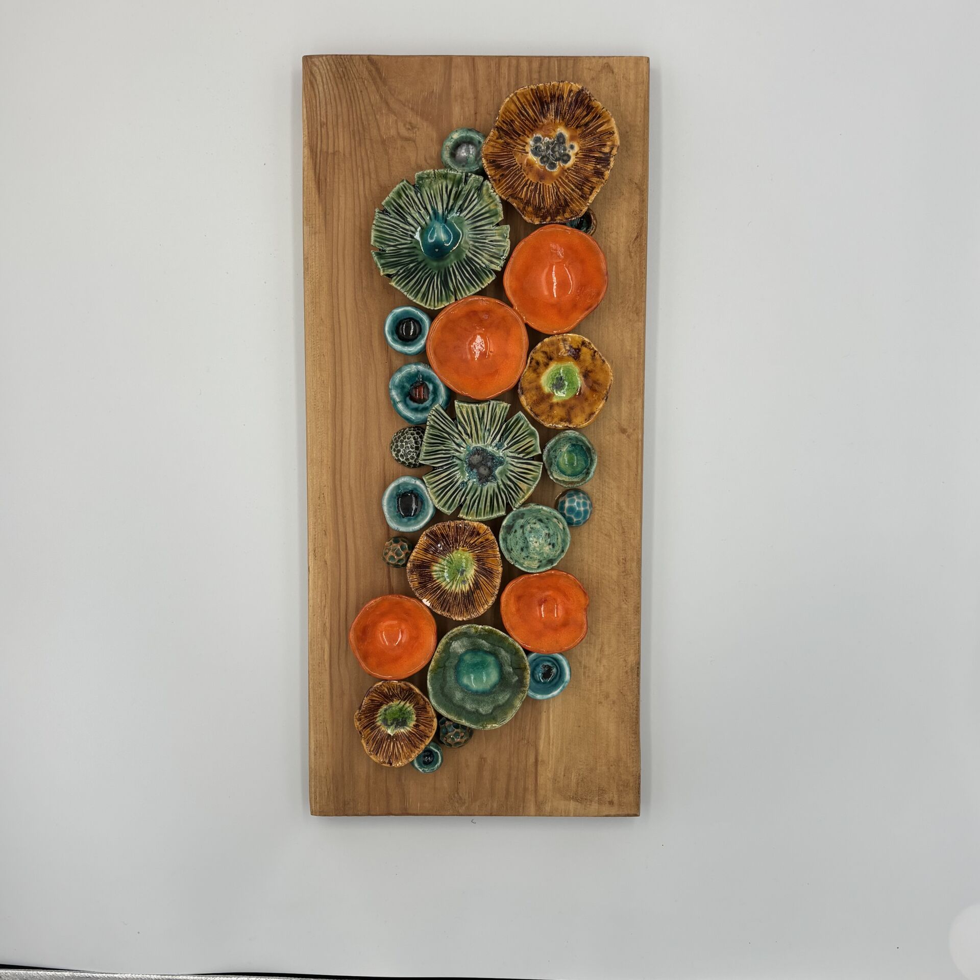 Turuncu El Yapımı Duvar Süsü