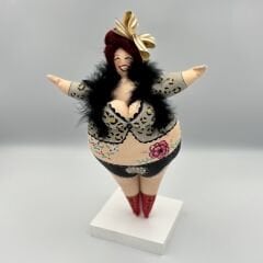 Sevimli Tombul Bebek